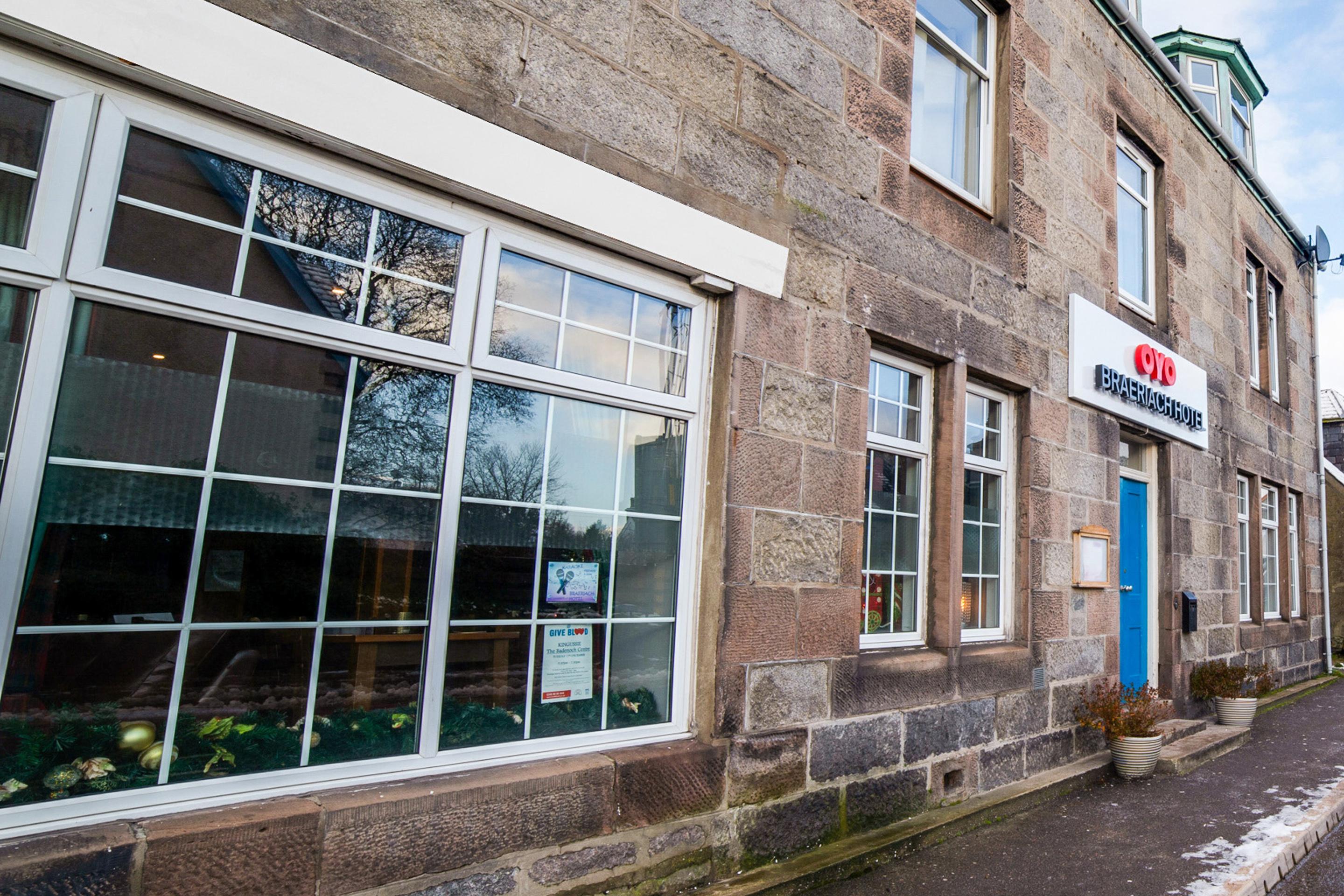Oyo Braeriach Hotel, Highlands Scotland Ньютонмор Экстерьер фото