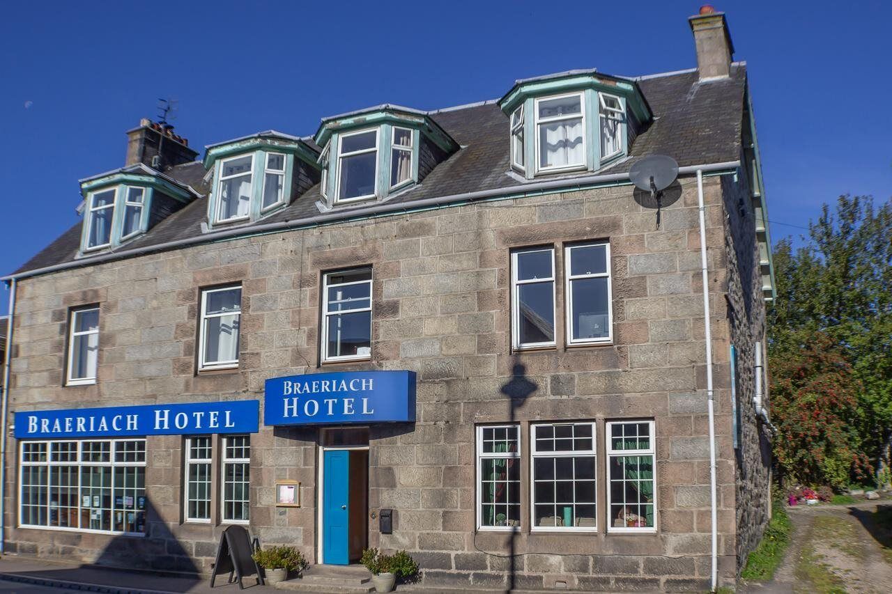 Oyo Braeriach Hotel, Highlands Scotland Ньютонмор Экстерьер фото